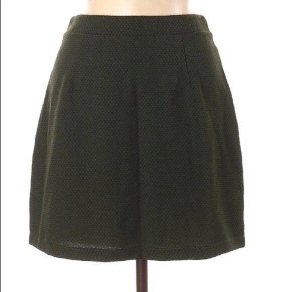 Everly Women's Medium Short Skirt Dark Green - Picture 2 of 5